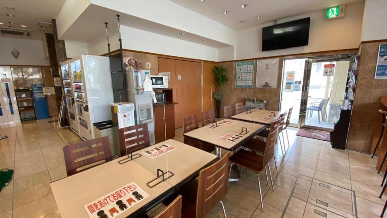 Toyoko Inn Okinawa Naha Kokusai-Dori Miebashi-Eki Екстериор снимка