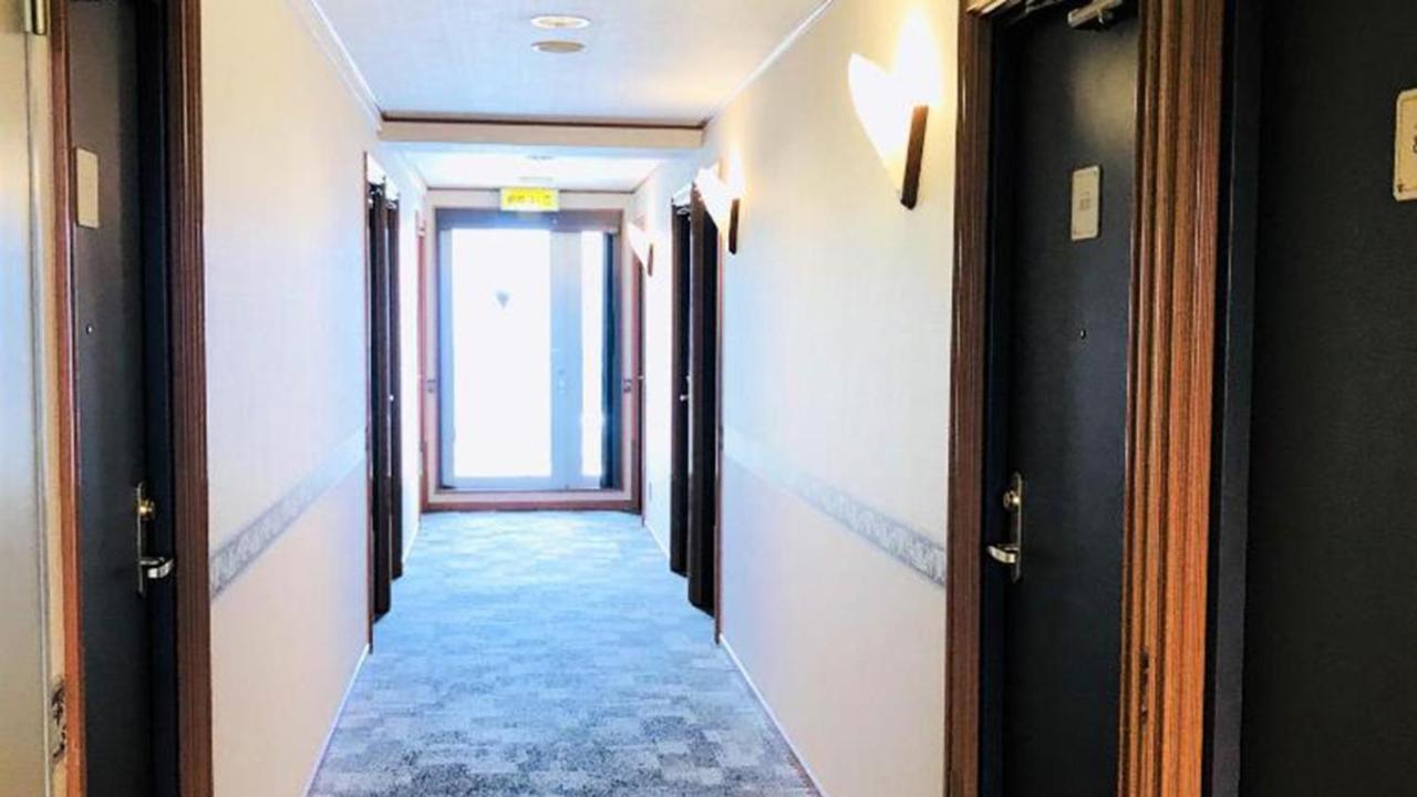 Toyoko Inn Okinawa Naha Kokusai-Dori Miebashi-Eki Екстериор снимка
