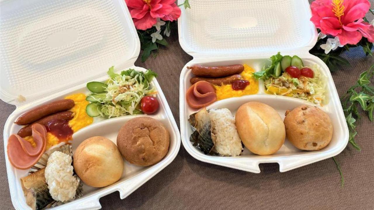 Toyoko Inn Okinawa Naha Kokusai-Dori Miebashi-Eki Екстериор снимка