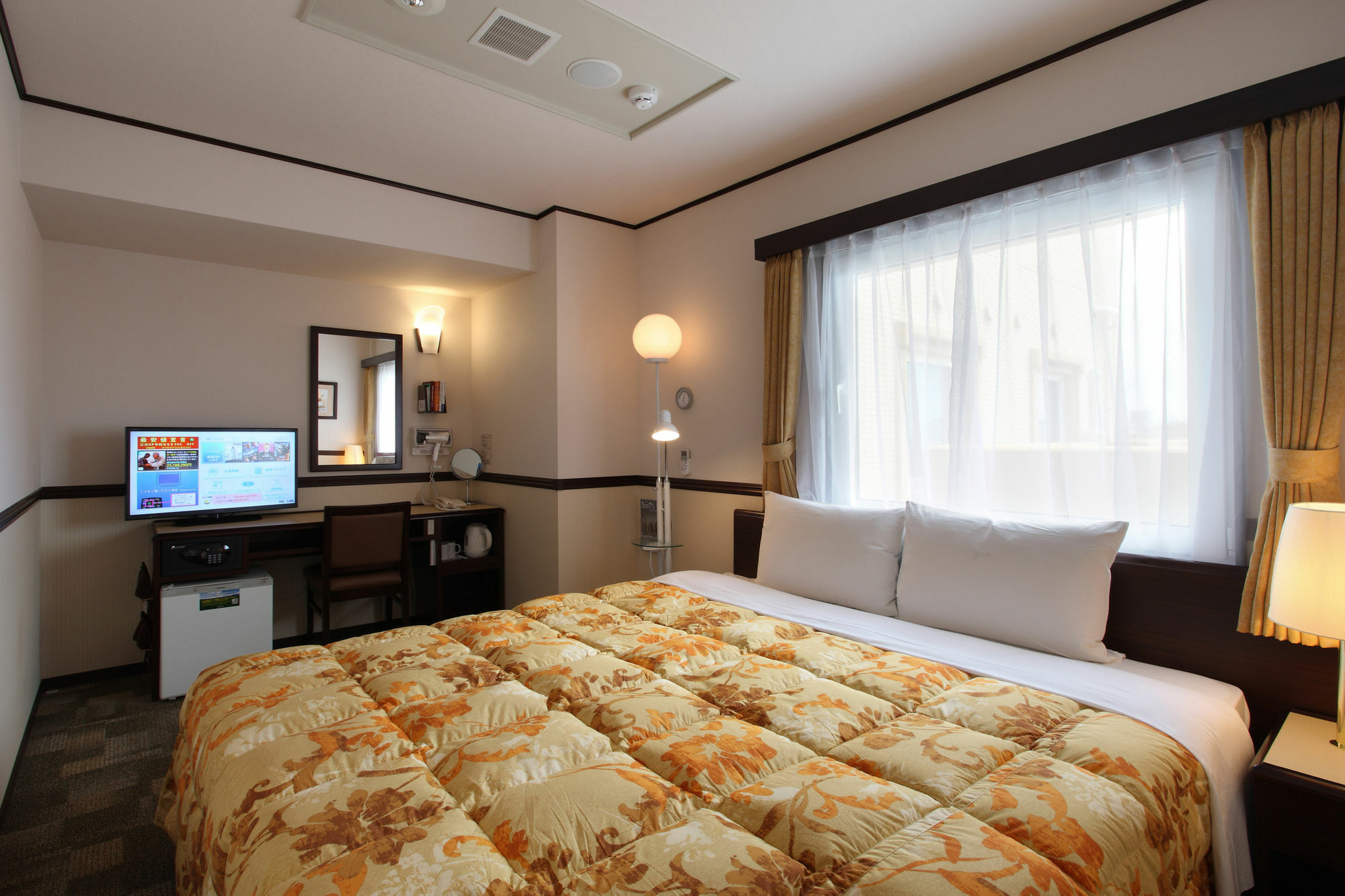 Toyoko Inn Okinawa Naha Kokusai-Dori Miebashi-Eki Екстериор снимка